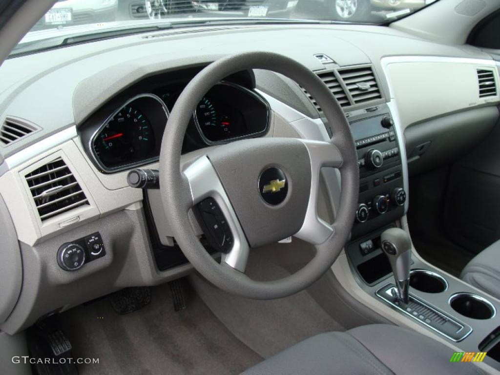 2011 Chevrolet Traverse LS AWD Dark Gray/Light Gray Steering Wheel Photo #46473459