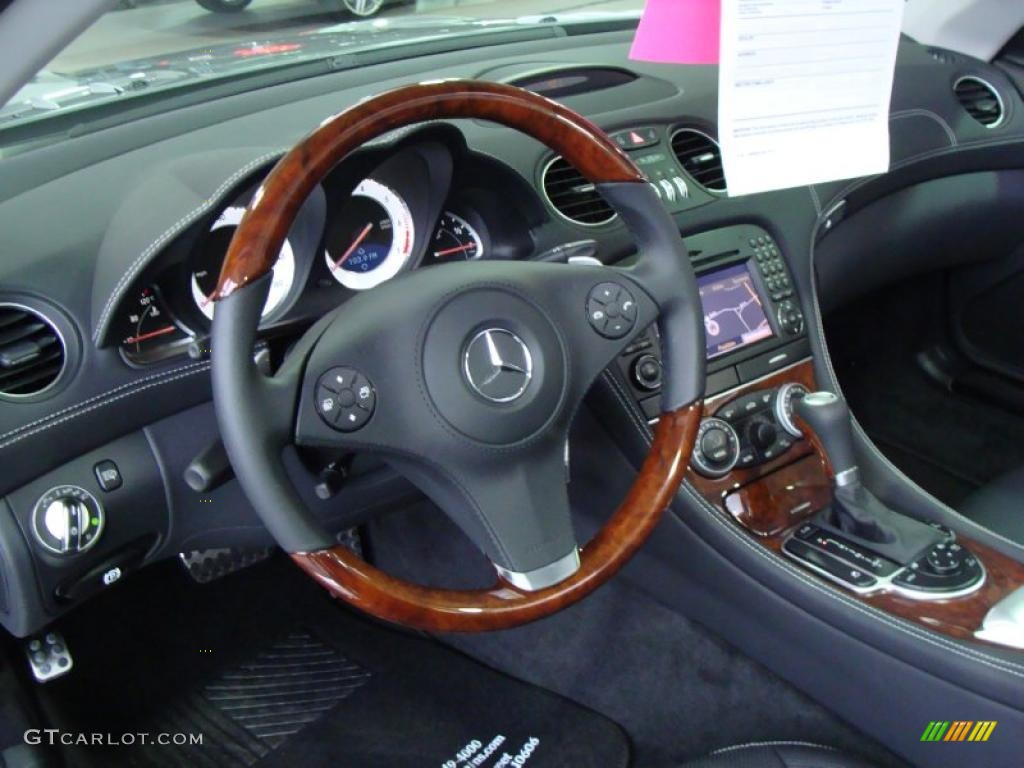 2011 Mercedes-Benz SL 550 Roadster Black Steering Wheel Photo #46473870
