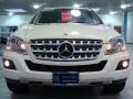 Arctic White - ML 350 4Matic Photo No. 2