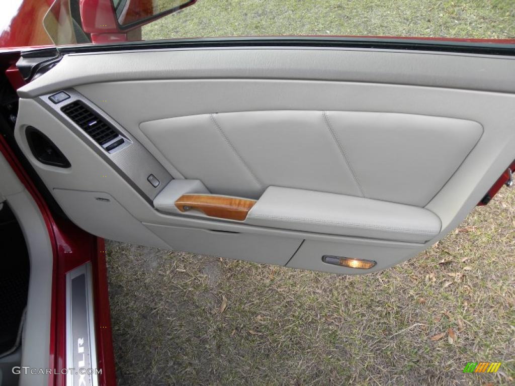 2004 Cadillac XLR Roadster Shale Door Panel Photo #46475742