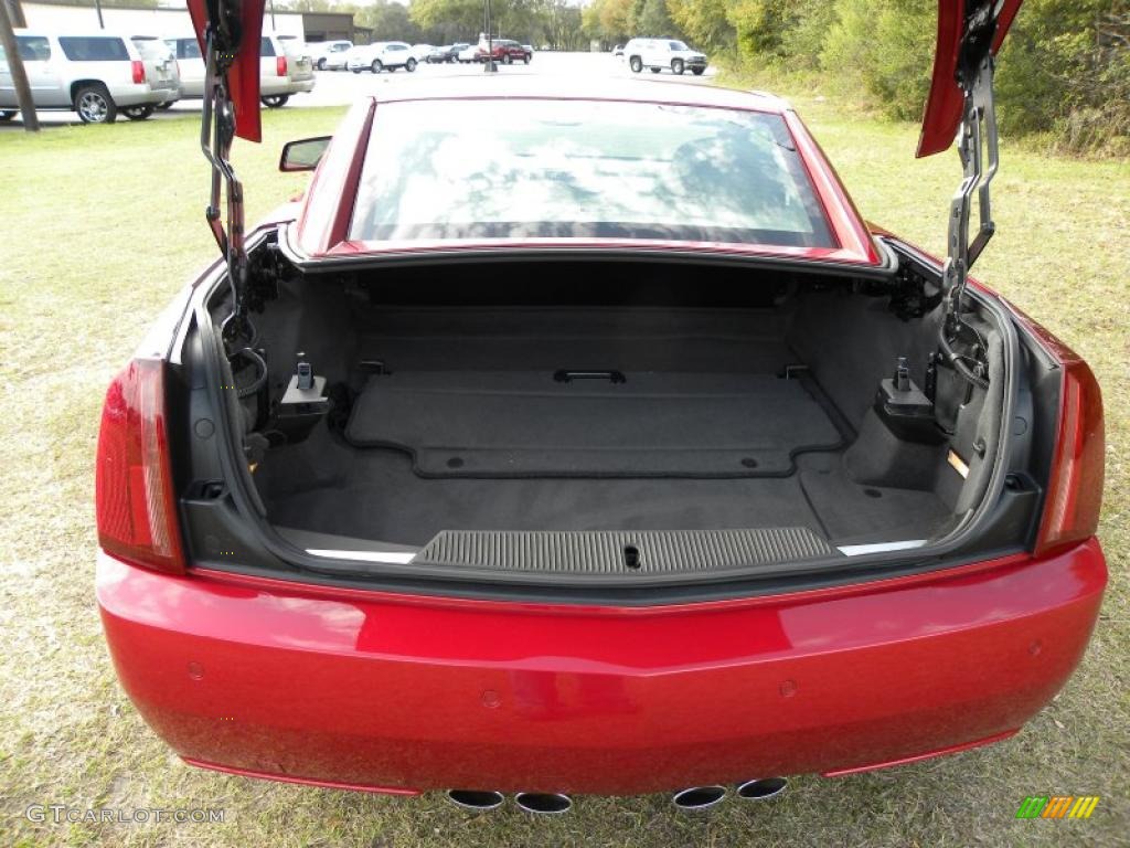 2004 Cadillac XLR Roadster Trunk Photo #46475790