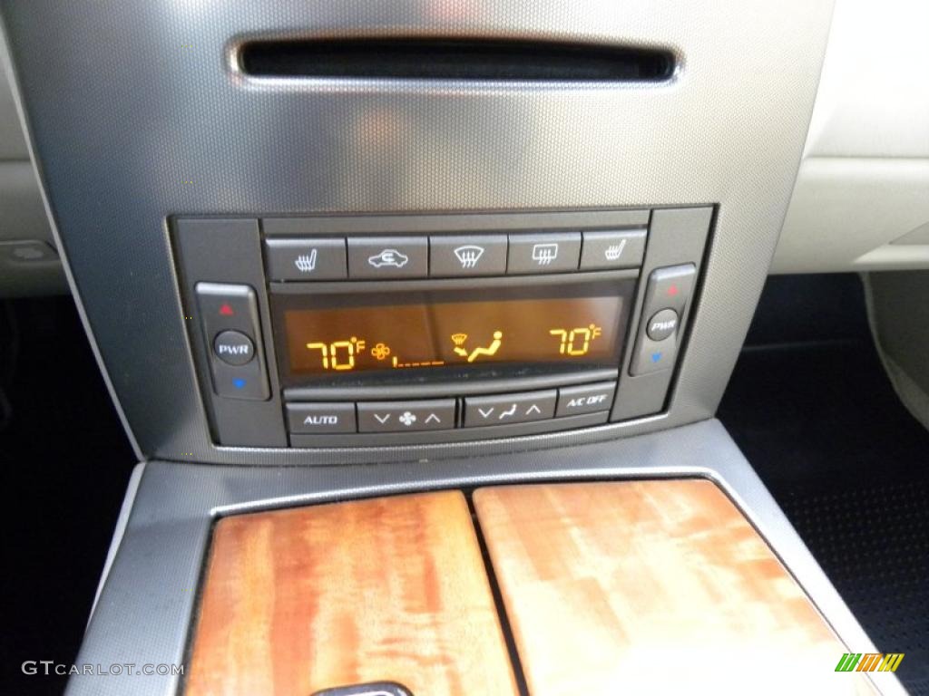 2004 Cadillac XLR Roadster Controls Photo #46475892