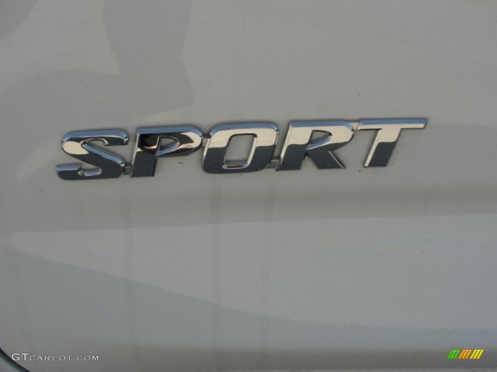 2011 Toyota RAV4 V6 Marks and Logos Photo #46476015