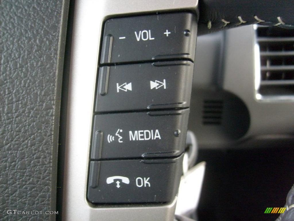 2011 Ford Flex SEL AWD Controls Photo #46476666