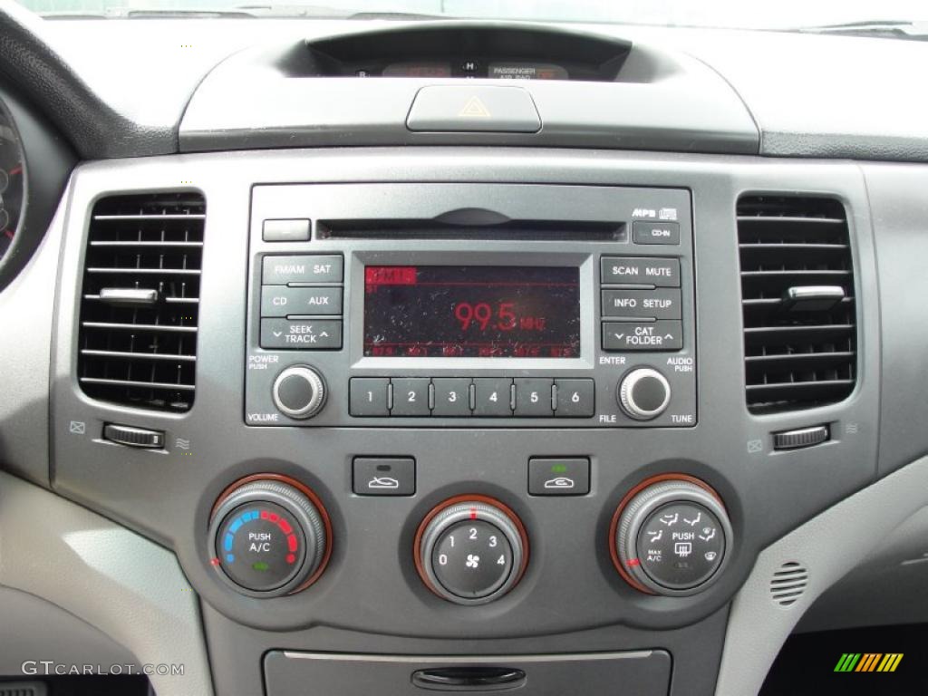 2009 Kia Optima LX Controls Photo #46477621
