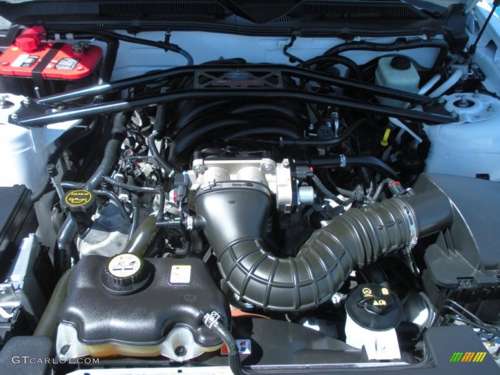 2006 Ford Mustang GT Premium Coupe 4.6 Liter SOHC 24-Valve VVT V8 Engine Photo #46477782