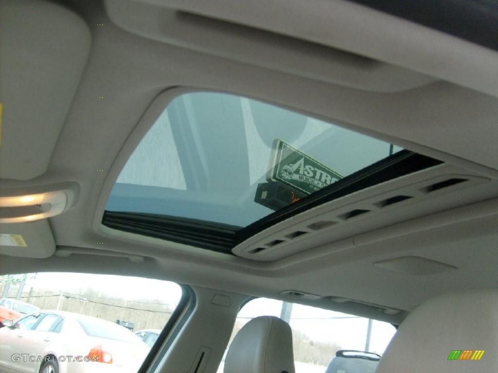 2007 Volvo V50 2.4i Sunroof Photos