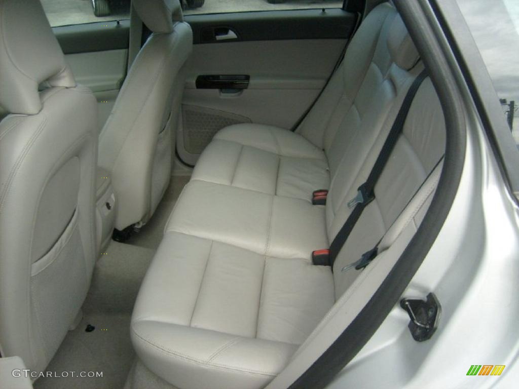 Dark Beige/Quartz Interior 2007 Volvo V50 2.4i Photo #46478733
