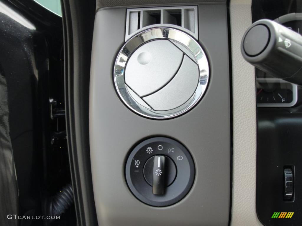 2010 Ford Expedition EL XLT Controls Photo #46479195