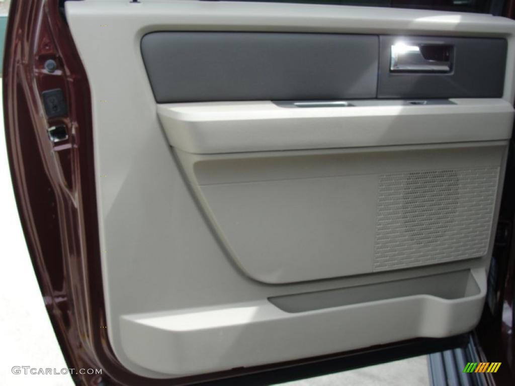 2010 Ford Expedition EL XLT Door Panel Photos