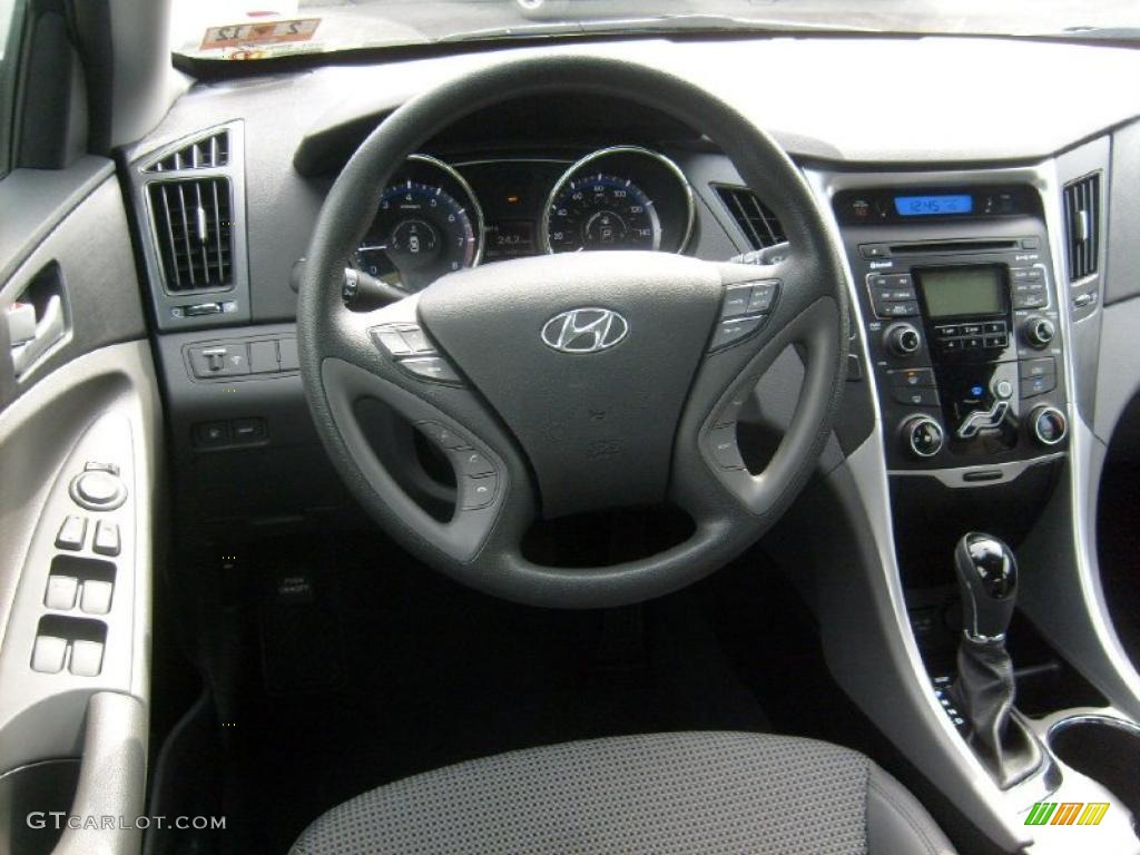 2011 Hyundai Sonata GLS Gray Dashboard Photo #46479942