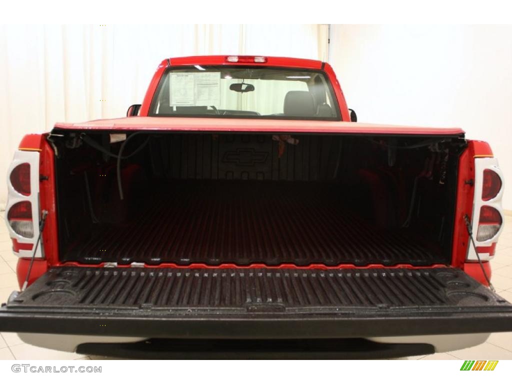 2005 Silverado 1500 Regular Cab - Victory Red / Dark Charcoal photo #10