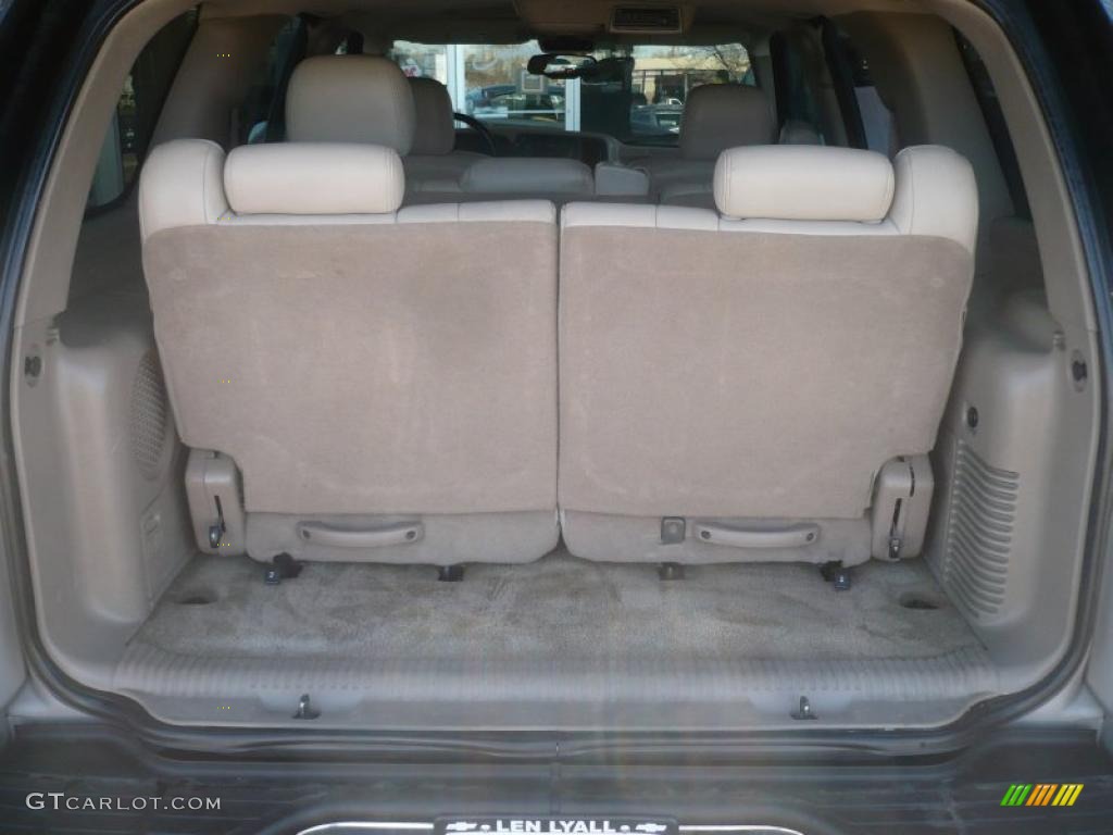 2004 Tahoe LT 4x4 - Silver Birch Metallic / Tan/Neutral photo #12
