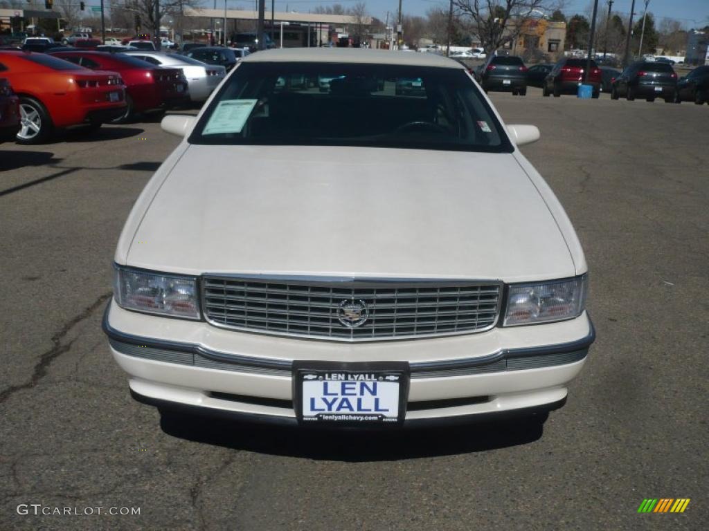1995 DeVille Concours - White Diamond / Mocha photo #3