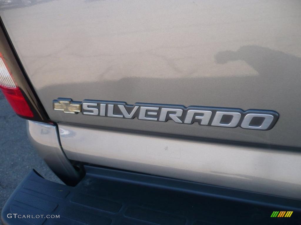 2006 Chevrolet Silverado 2500HD LT Extended Cab 4x4 Marks and Logos Photo #46482480