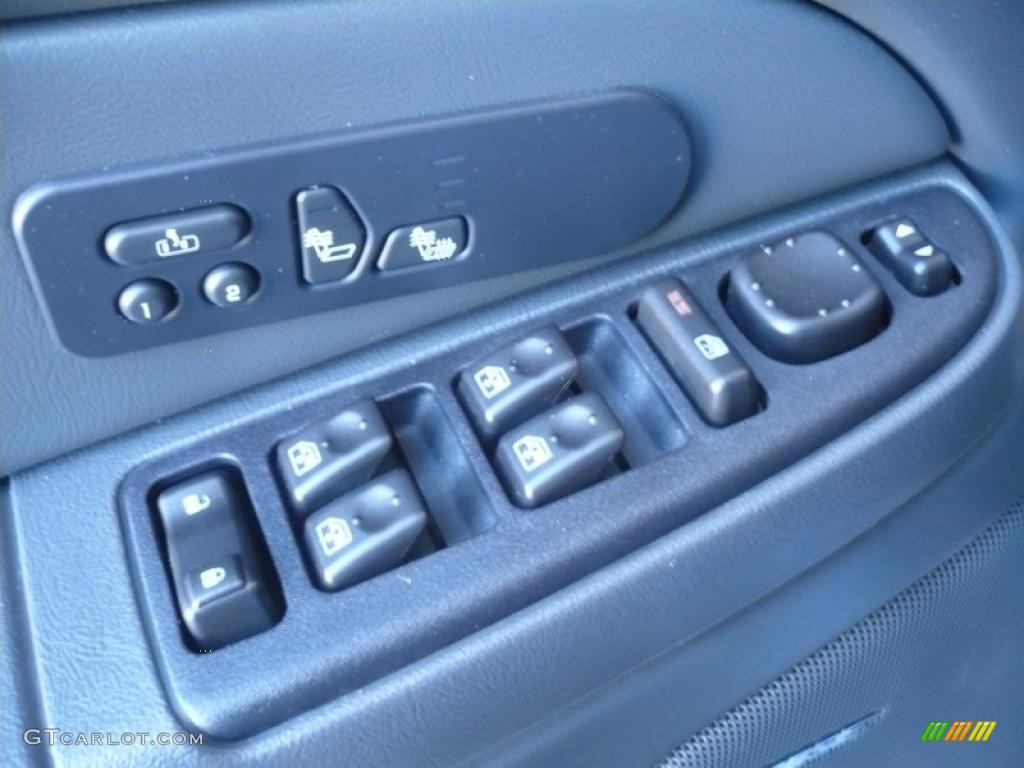2007 Chevrolet Silverado 3500HD Classic LT Crew Cab 4x4 Dually Controls Photo #46482903