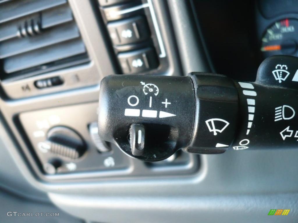 2007 Chevrolet Silverado 3500HD Classic LT Crew Cab 4x4 Dually Controls Photo #46483248