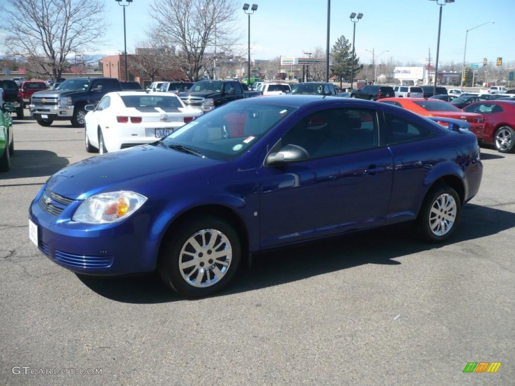 2007 Cobalt LS Coupe - Laser Blue Metallic / Gray photo #2