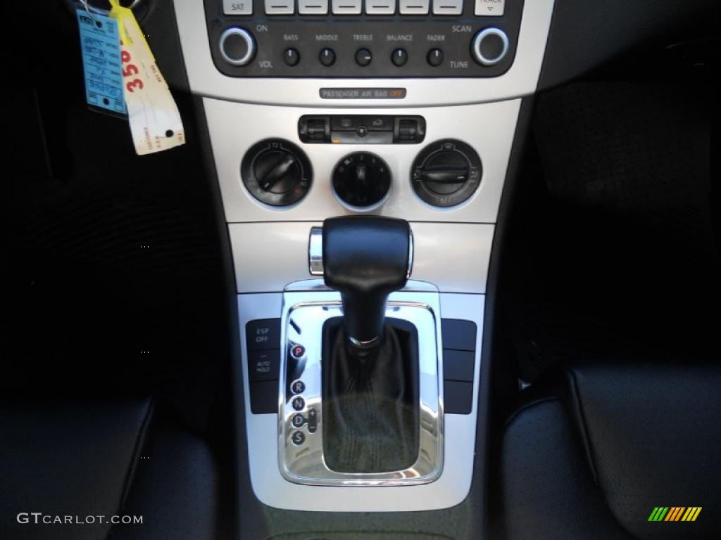 2008 Volkswagen Passat Komfort Sedan 6 Speed Tiptronic Automatic Transmission Photo #46483677