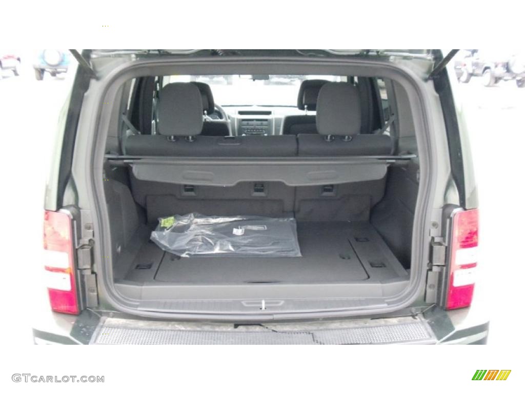 2011 Liberty Sport 4x4 - Natural Green Metallic / Dark Slate Gray photo #6