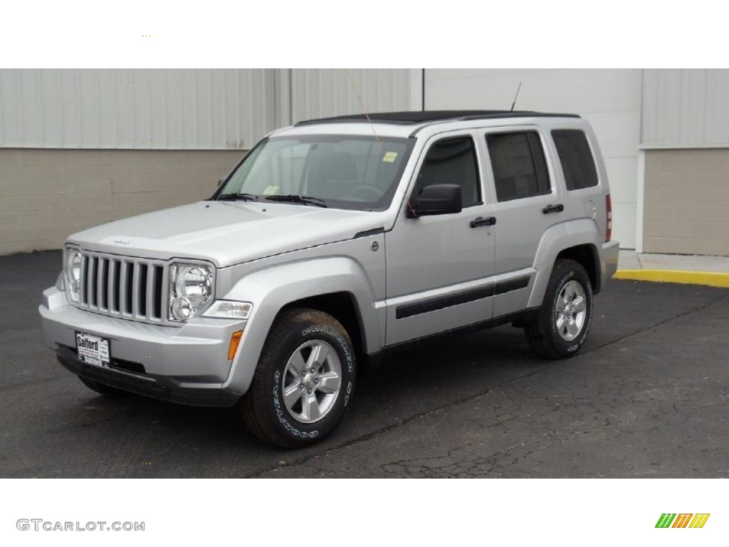 2011 Liberty Sport 4x4 - Bright Silver Metallic / Dark Slate Gray photo #1