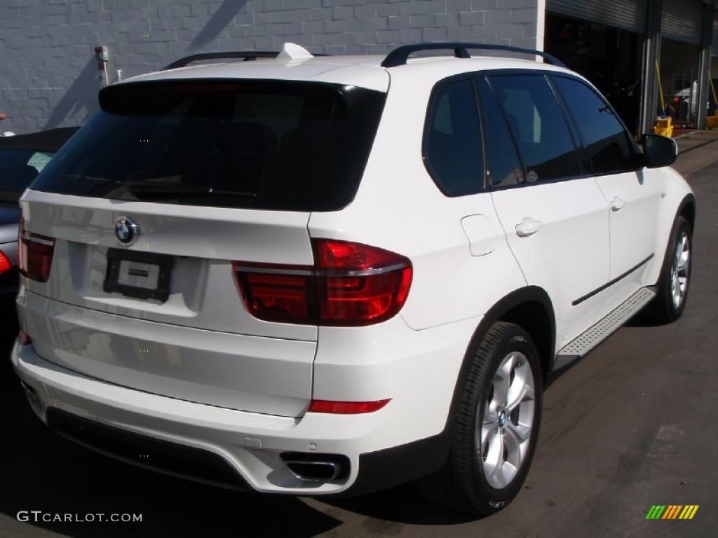 Alpine White 2011 BMW X5 xDrive 50i Exterior Photo #46485304