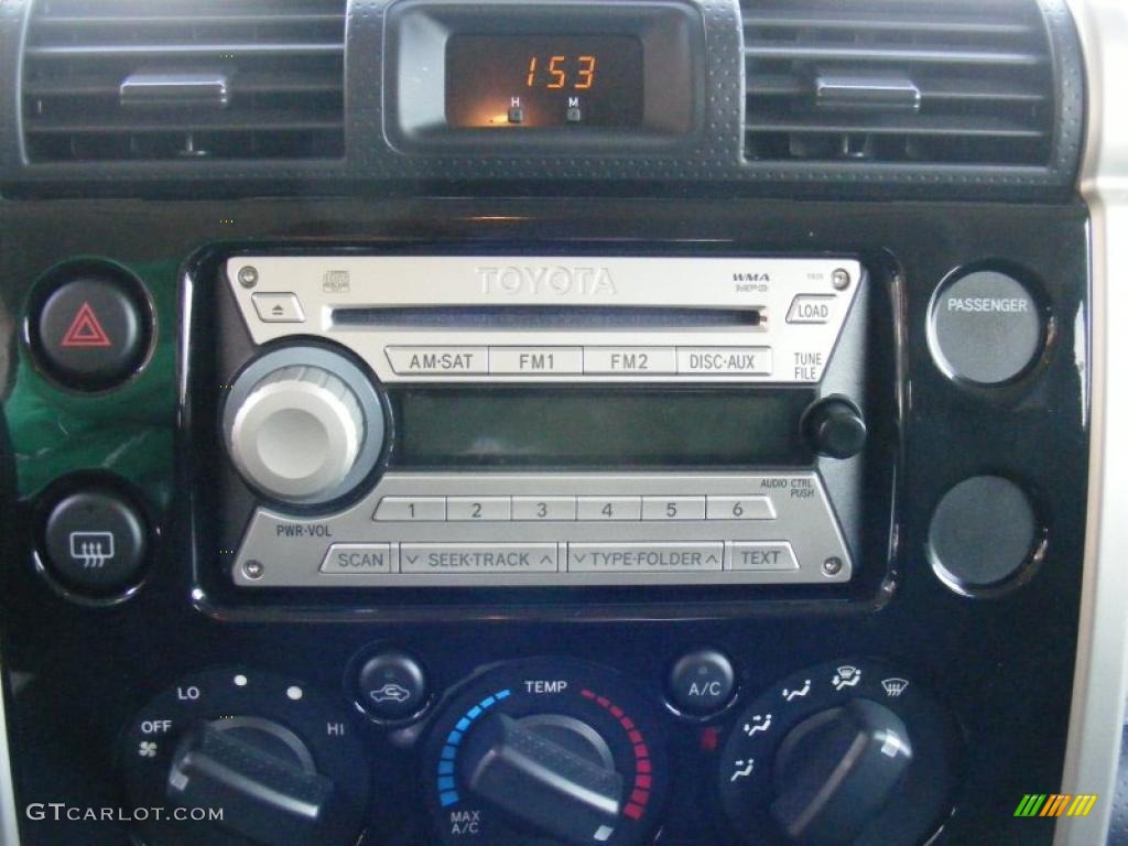 2009 Toyota FJ Cruiser 4WD Controls Photo #46485492