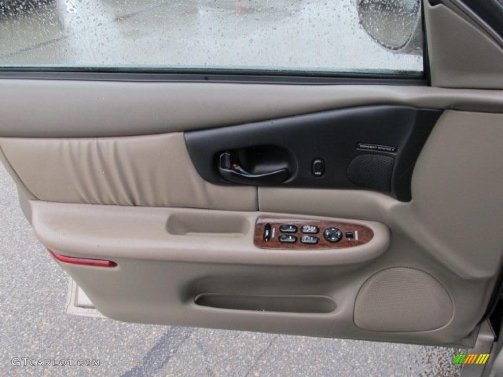 2002 Buick Regal LS Taupe Door Panel Photo #46485576