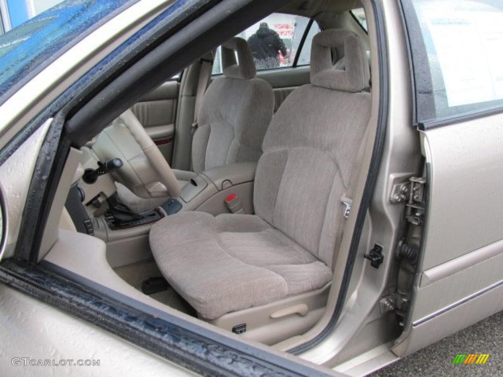 Taupe Interior 2002 Buick Regal LS Photo #46485586