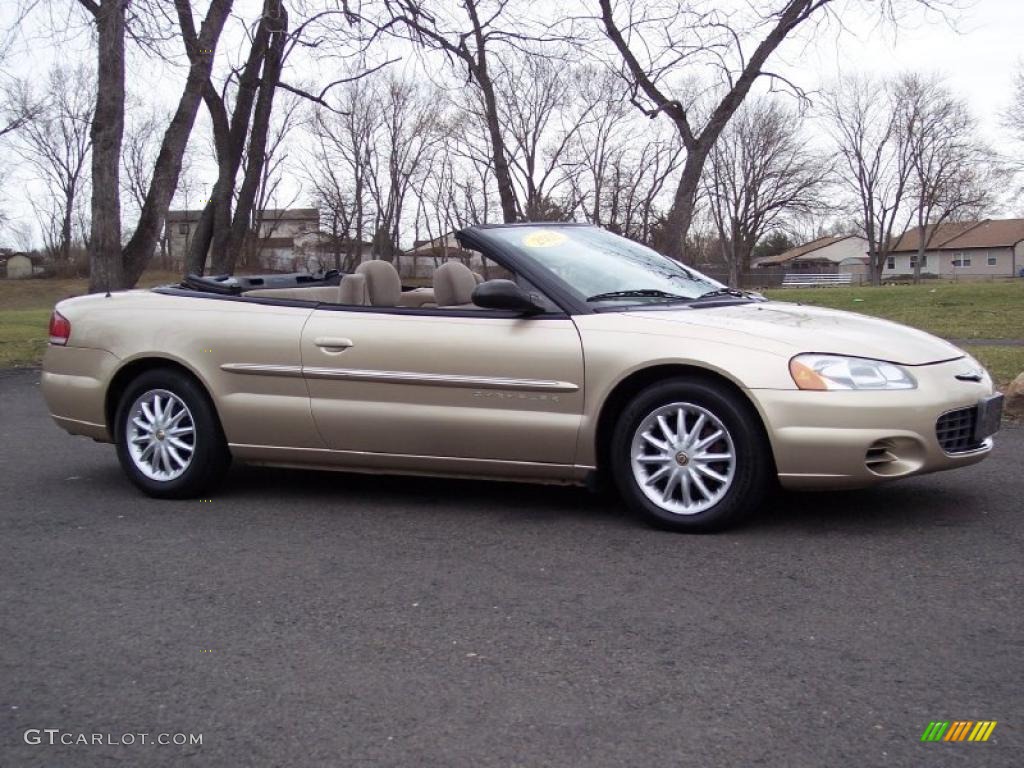 Champagne Pearlcoat 2001 Chrysler Sebring LX Convertible Exterior Photo #46486053
