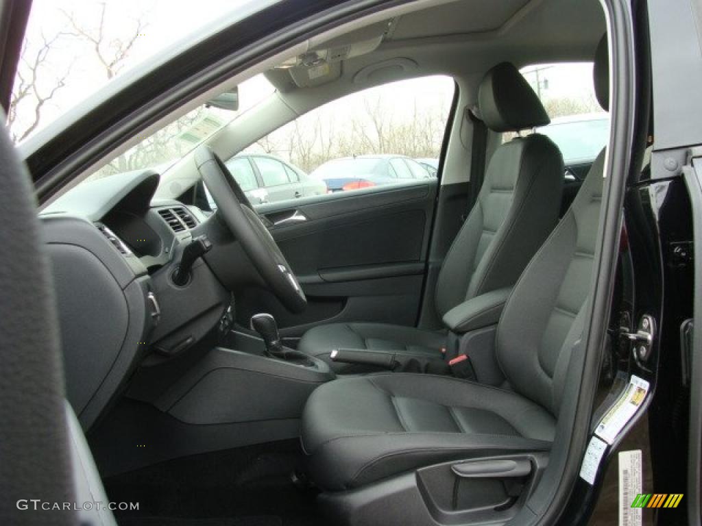Titan Black Interior 2011 Volkswagen Jetta SE Sedan Photo #46486623
