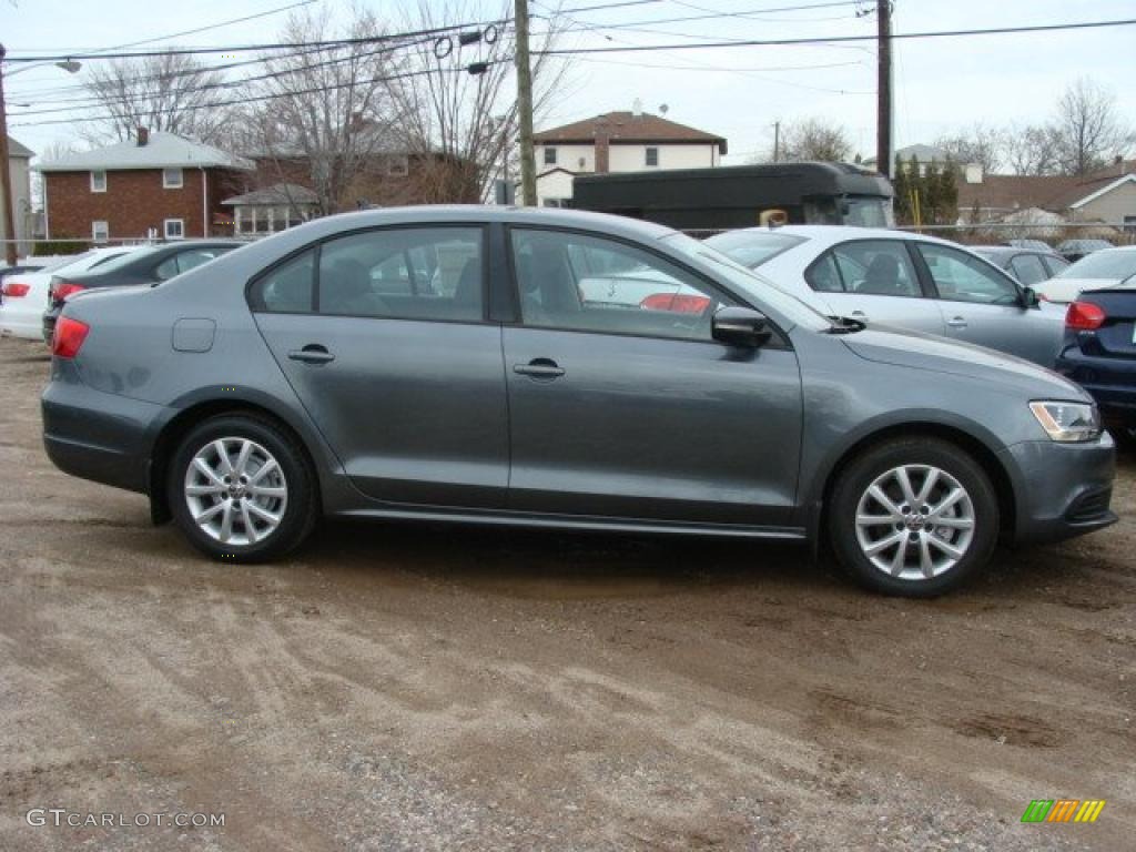 Platinum Gray Metallic 2011 Volkswagen Jetta SE Sedan Exterior Photo #46486782