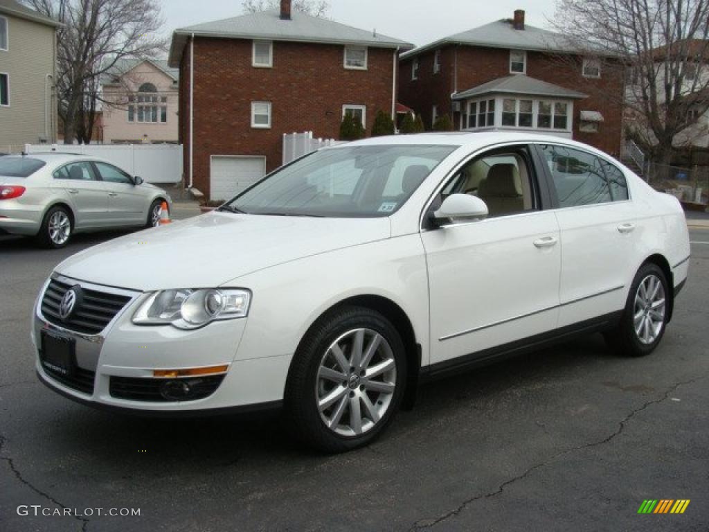 Candy White 2010 Volkswagen Passat Komfort Sedan Exterior Photo #46487139
