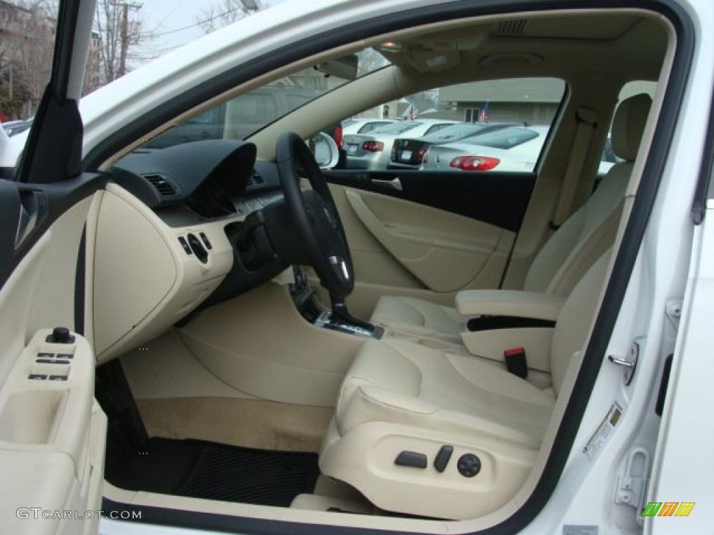 Cornsilk Beige Interior 2010 Volkswagen Passat Komfort Sedan Photo #46487181