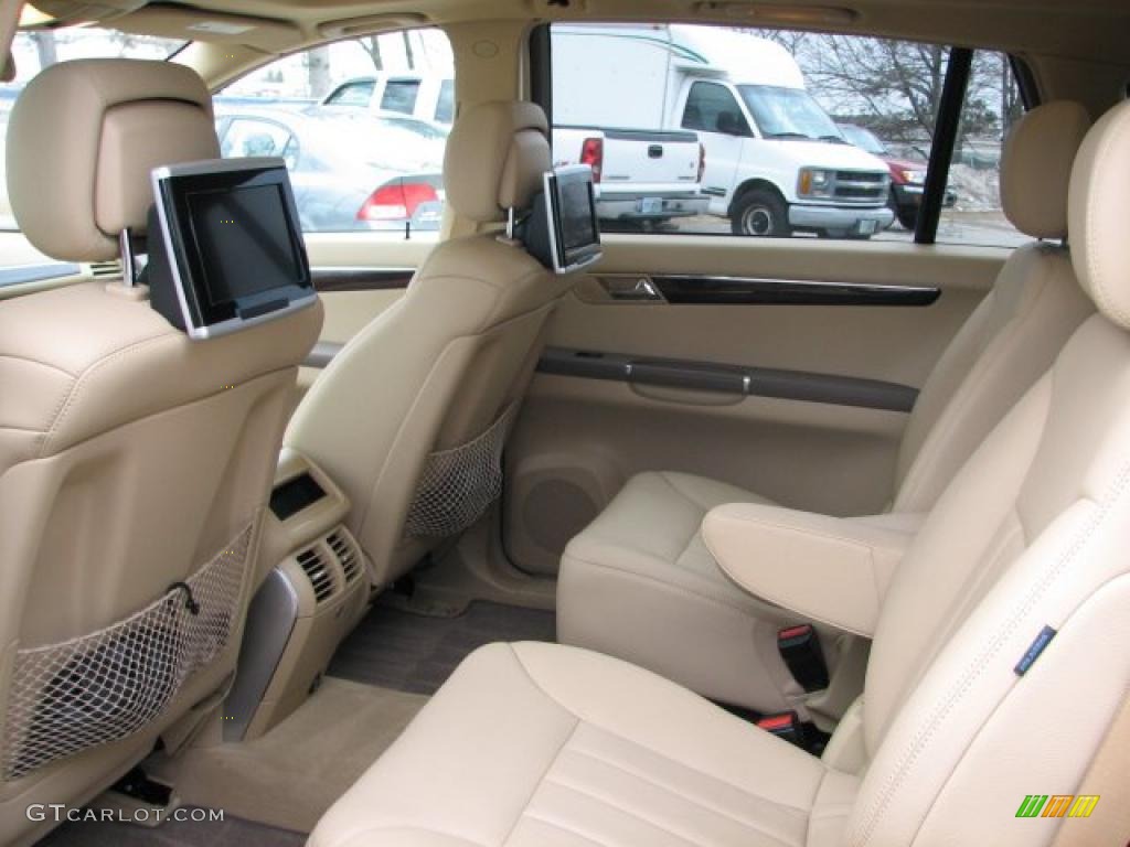 Cashmere Interior 2010 Mercedes-Benz R 350 4Matic Photo #46488093