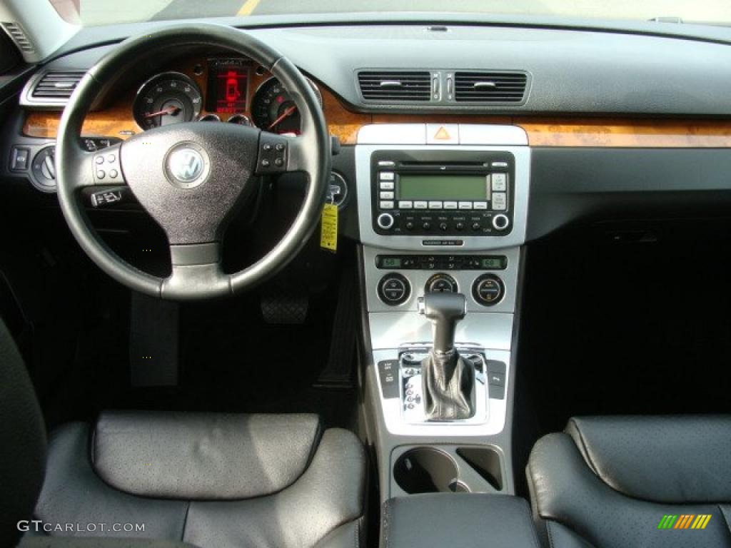 2008 Volkswagen Passat Lux Sedan Black Dashboard Photo #46488305