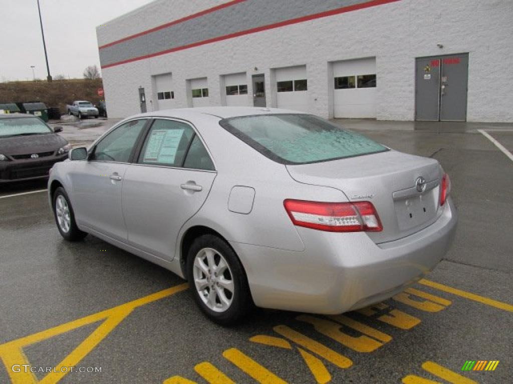 Classic Silver Metallic 2011 Toyota Camry LE Exterior Photo #46489344