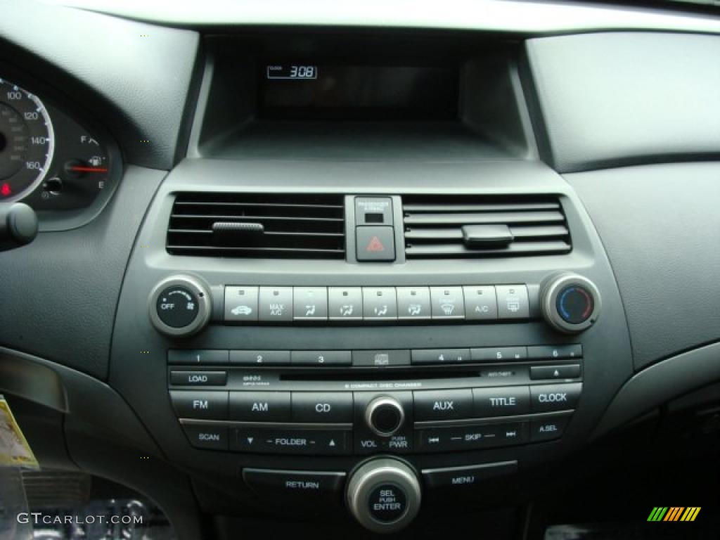 2010 Honda Accord LX-S Coupe Controls Photo #46492695