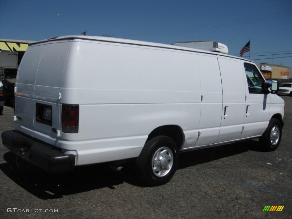 2007 E Series Van E350 Super Duty Refrigerated Cargo - Oxford White / Medium Flint Grey photo #6