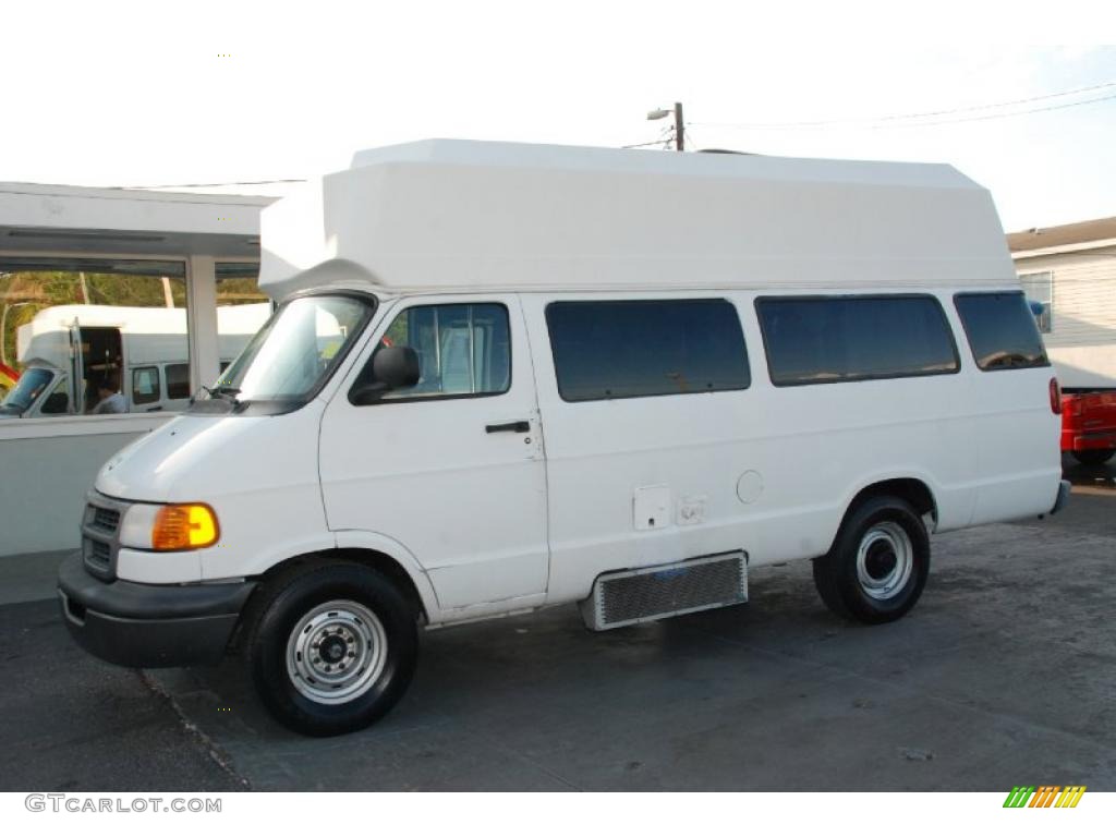 Bright White 2000 Dodge Ram Van 3500 Passenger Exterior Photo #46494570