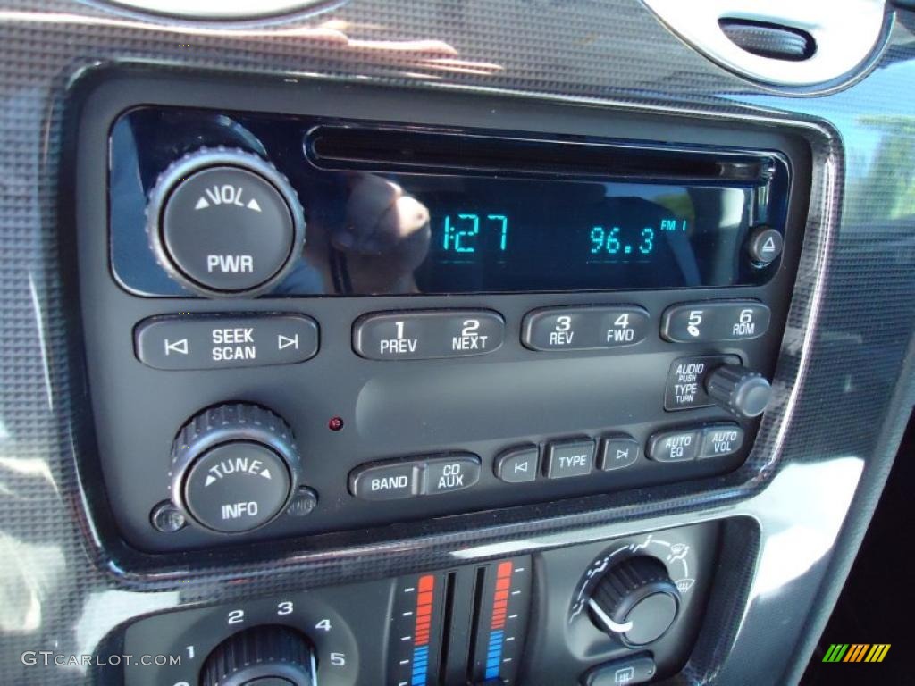 2008 GMC Envoy SLT Controls Photo #46494789