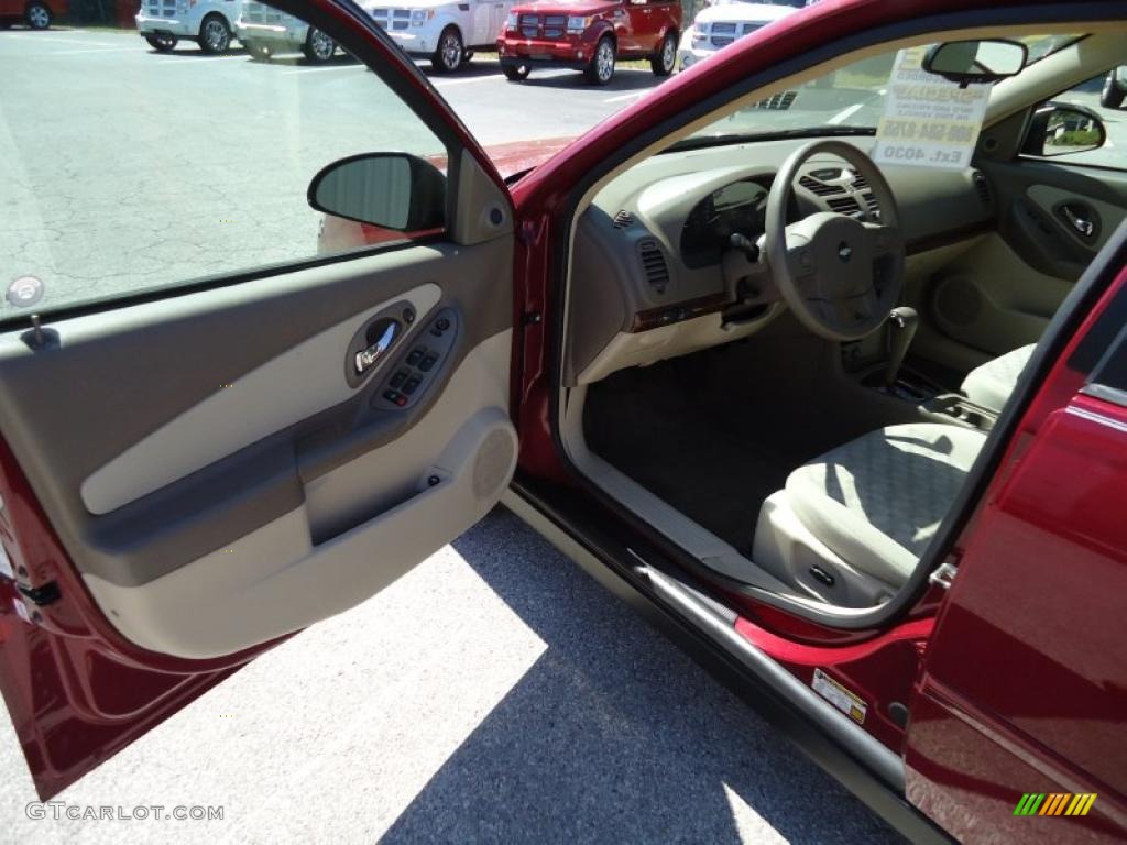 2005 Malibu LS V6 Sedan - Sport Red Metallic / Neutral Beige photo #4