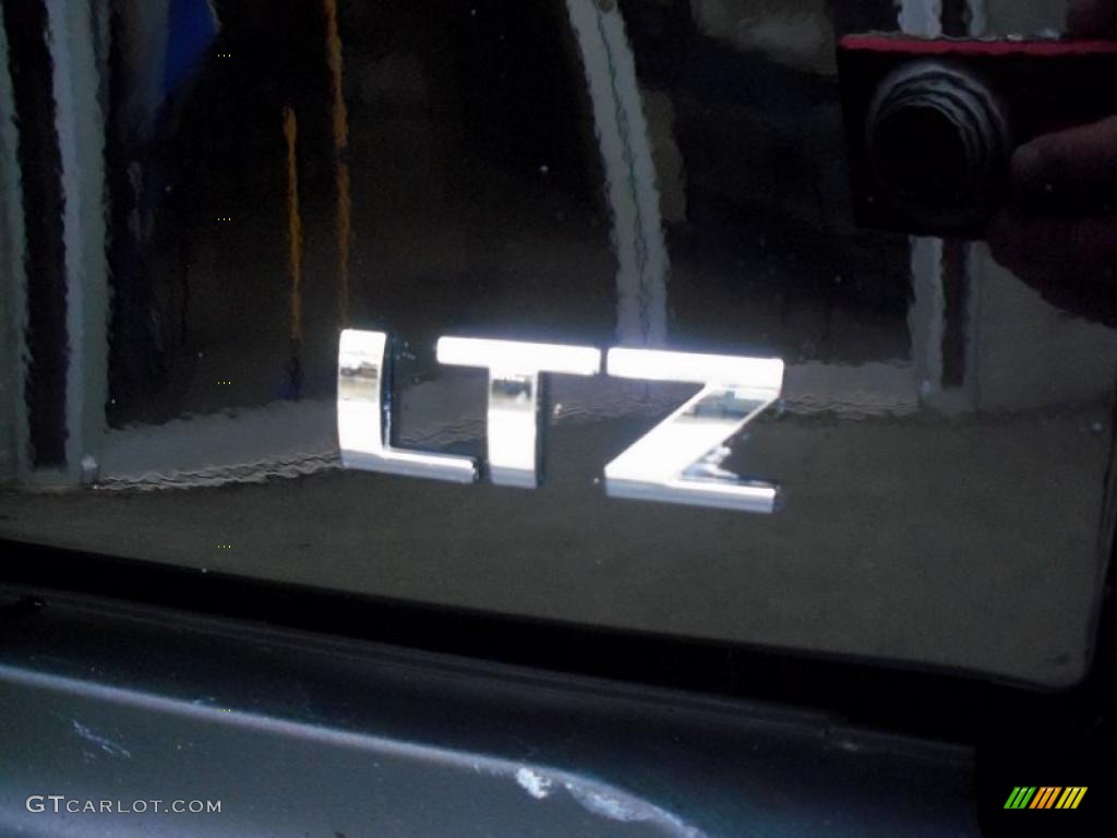 2009 Chevrolet Silverado 2500HD LTZ Extended Cab 4x4 Marks and Logos Photos