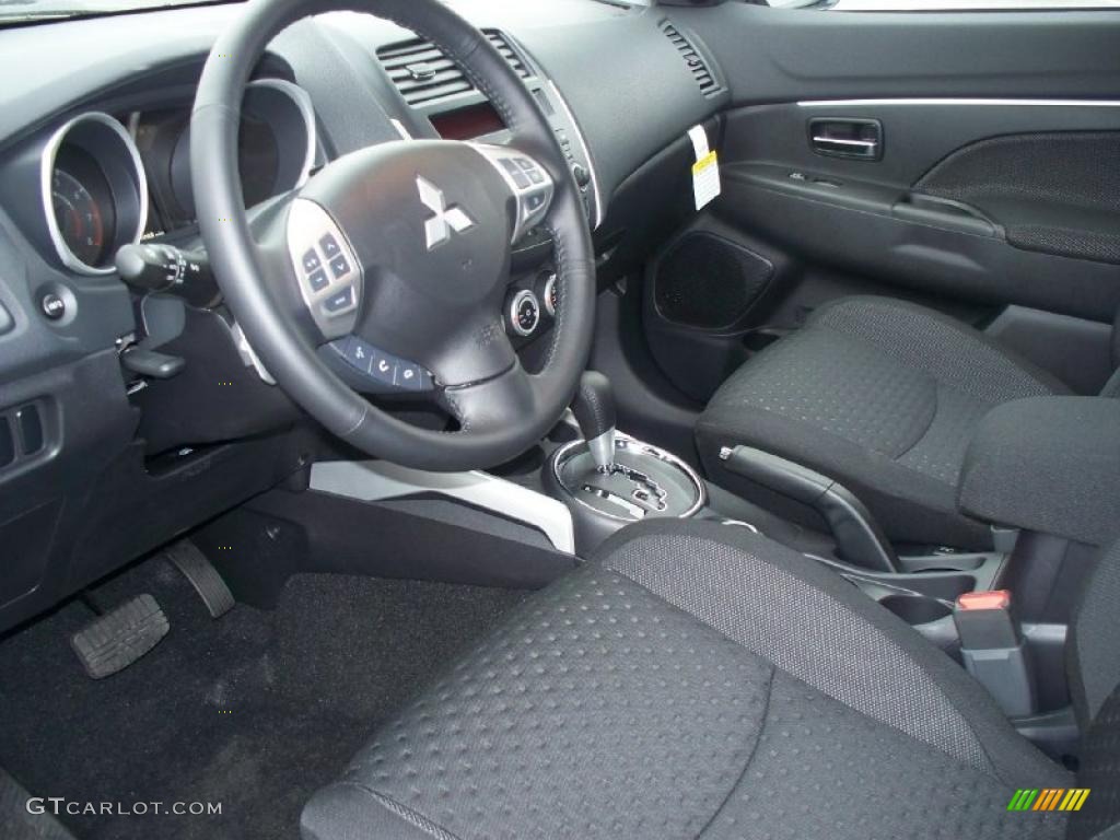 Black Interior 2011 Mitsubishi Outlander Sport SE 4WD Photo #46498365