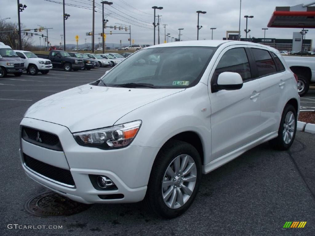 Diamond White Pearl 2011 Mitsubishi Outlander Sport SE 4WD Exterior Photo #46498428