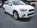 Diamond White Pearl - Outlander Sport SE 4WD Photo No. 8