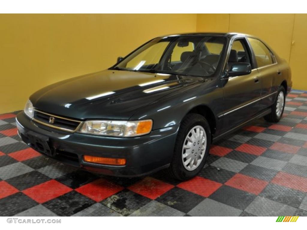 1996 Accord LX Sedan - Dark Eucalyptus Green Pearl Metallic / Gray photo #2