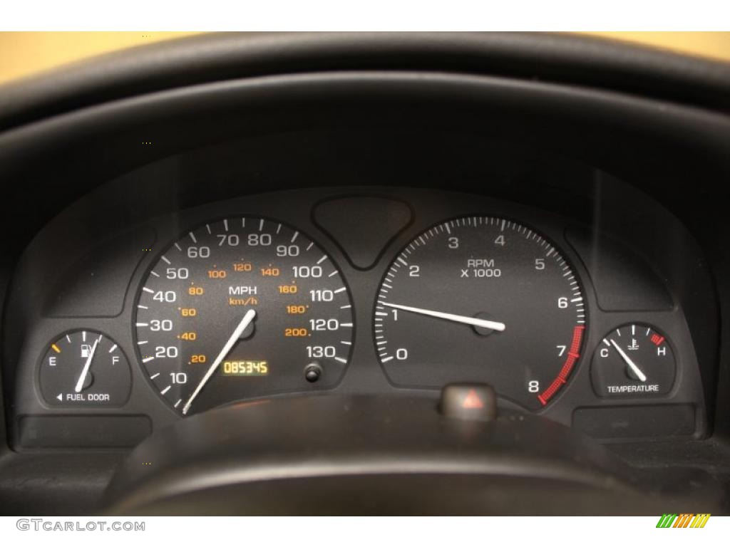 2002 Saturn S Series SC2 Coupe Gauges Photo #46501013