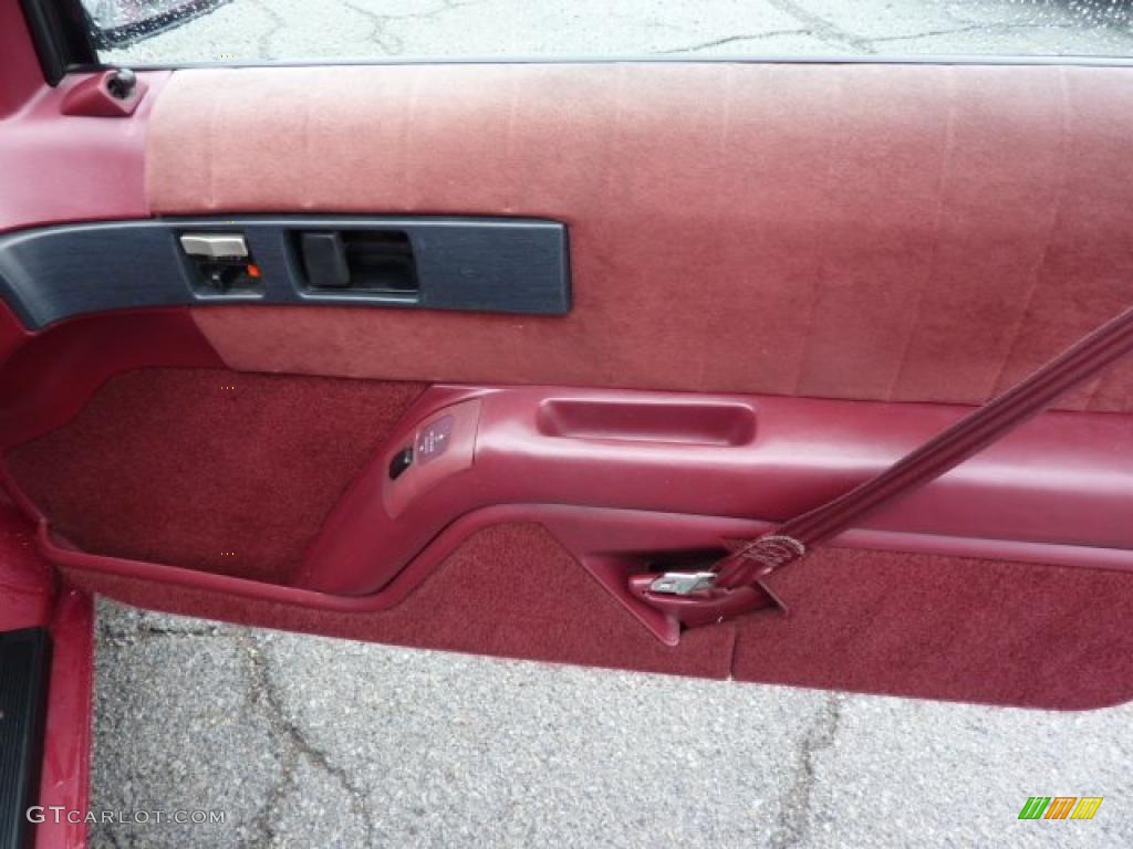 1993 Chevrolet Lumina Euro Coupe Red Door Panel Photo #46502102