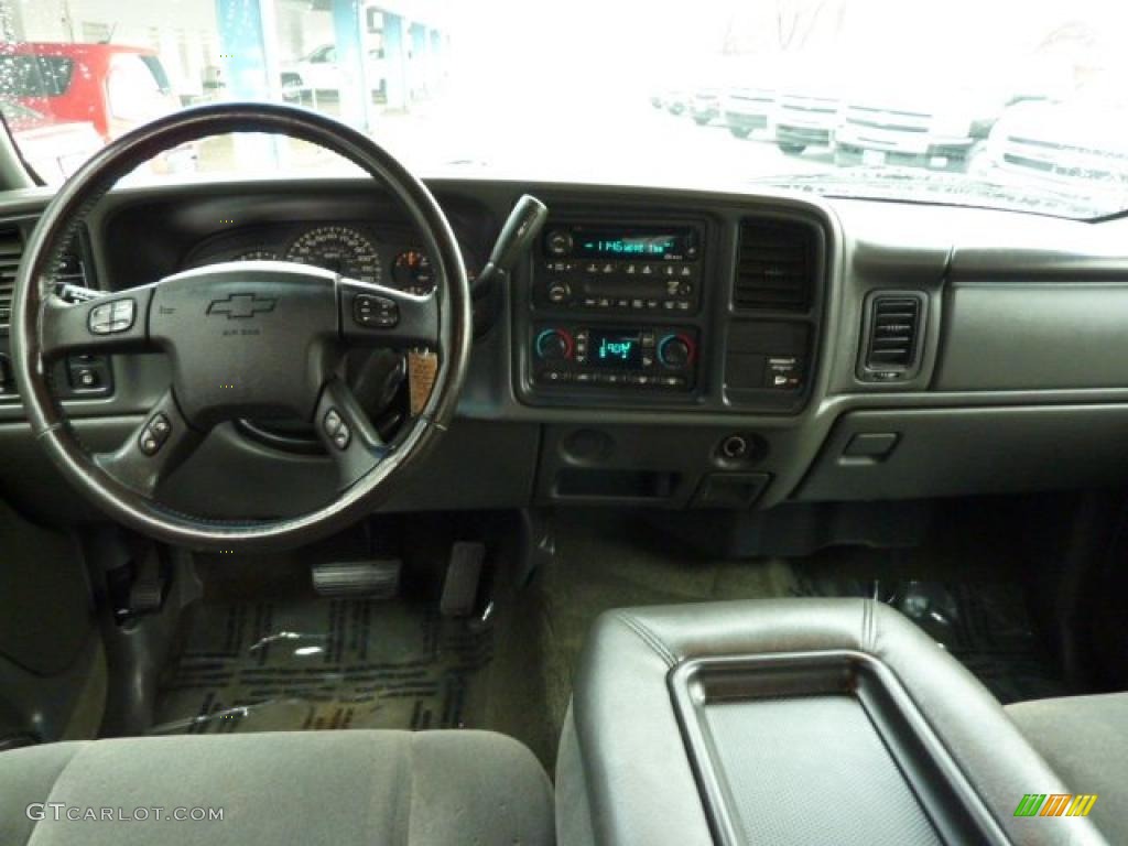 2003 Silverado 2500HD LS Extended Cab 4x4 - Dark Gray Metallic / Dark Charcoal photo #16